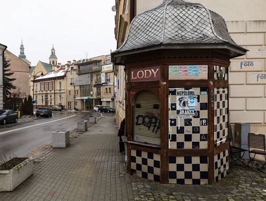 Dawne austriackie koszary i wiedeńska trafika odzyskają blask. Ponad 41 mln zł na rzeszowskie zabytki