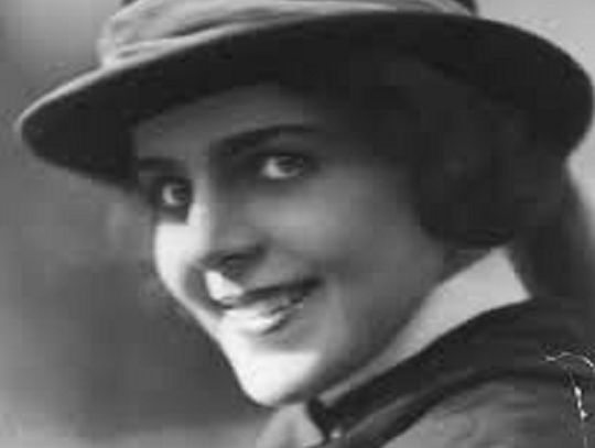 Zofia Batycka, Miss Polonia 1930, zwycięzczyni przedwojennego konkursu piękności w Warszawie.