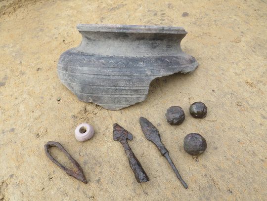 Niezwykłe odkrycia archeologiczne w Zawichoście - trwają kolejne prace