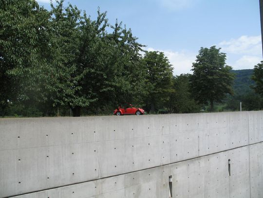 Prefabrykaty betonowe w budownictwie komercyjnym - zastosowania w biurowcach i centrach handlowych