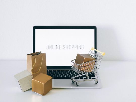 Sprzedaż na marketplace – jakie obowiązki prawne ma sprzedawca internetowy?