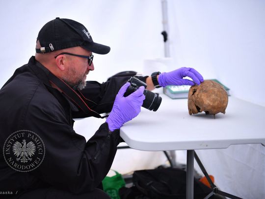 We Lwowie ekshumowano szczątki 115 polskich żołnierzy z Września'39. Zakończyły się prace IPN