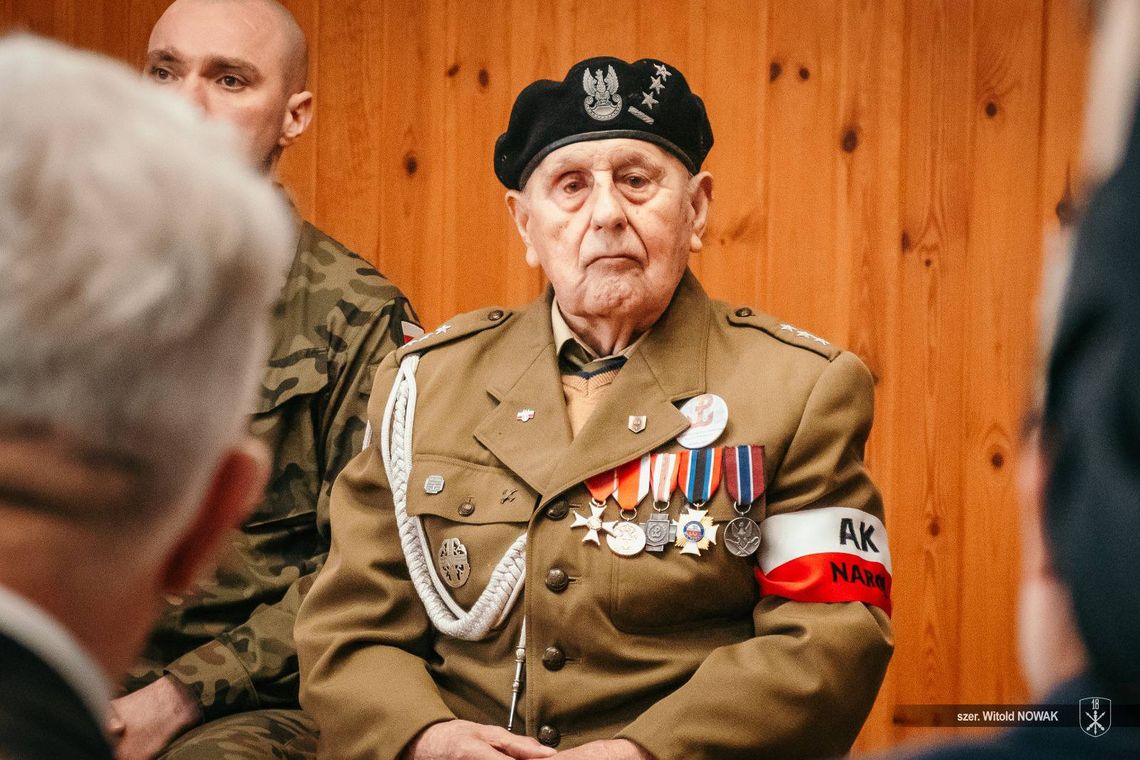 Zmarł porucznik Władysław Wolańczyk „Koc” – ostatni żołnierz AK z Narola Zmarł porucznik Władysław Wolańczyk „Koc” – ostatni żołnierz AK z Narola