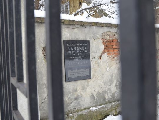 Brama nowego cmentarza żydowskiego w Rzeszowie